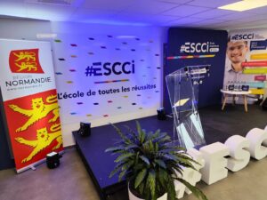 inauguration ESCCI scène