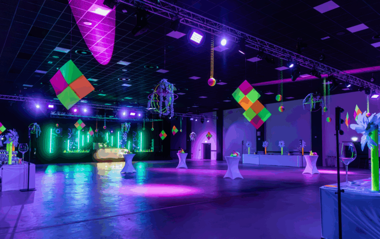 Ambiance fluo et performances artistiques