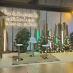 Décor lumineux pour soirée d'entreprise organisée par GSA Événements en Normandie