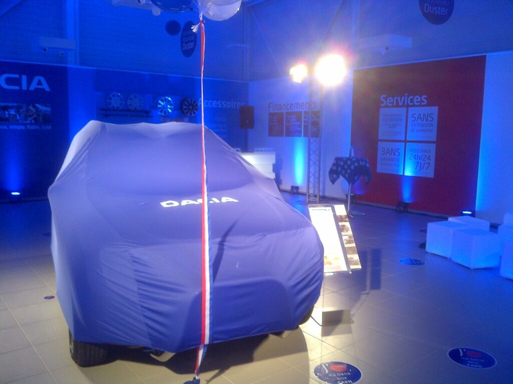 Reveal voiture Dacia par GSA Evénements